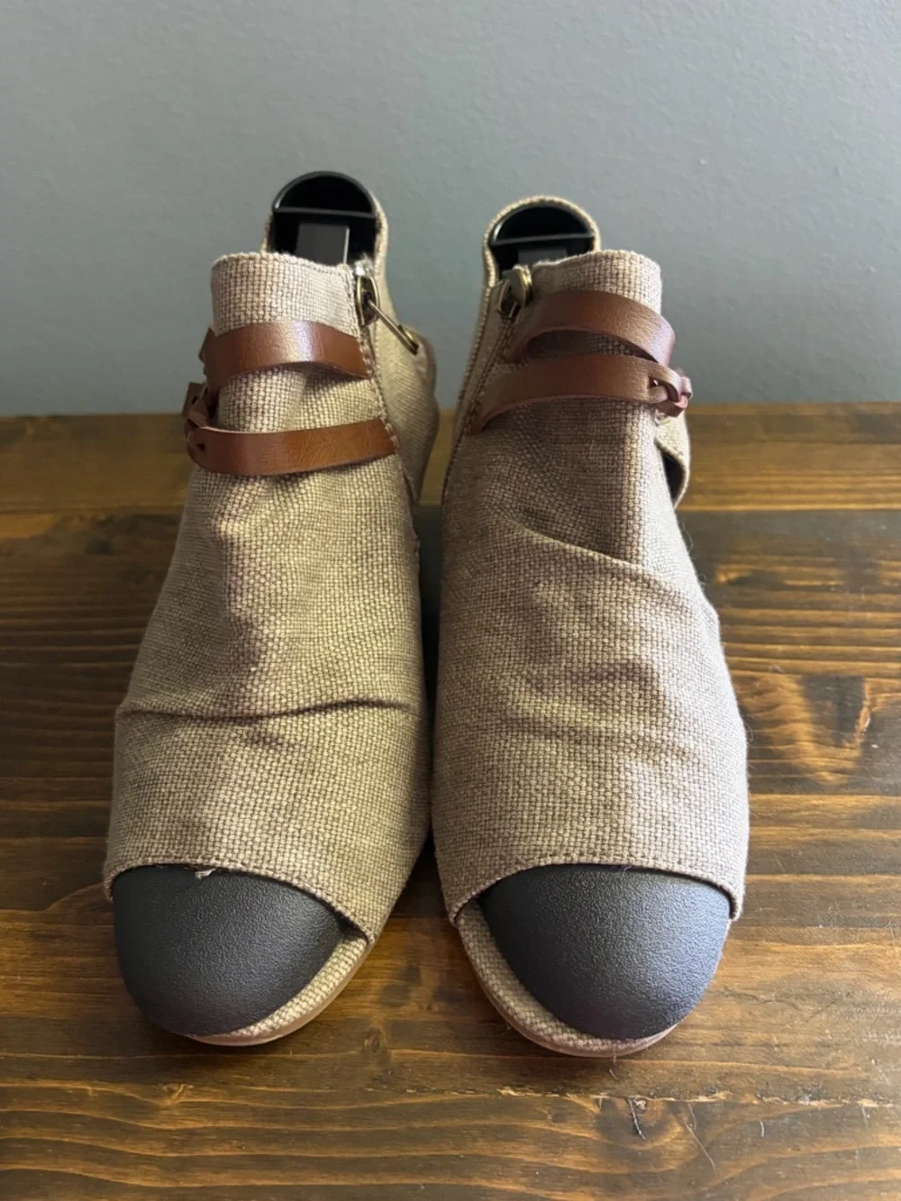 Blowfish stylish tan